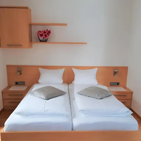 Apartment Gastehaus Hosp *