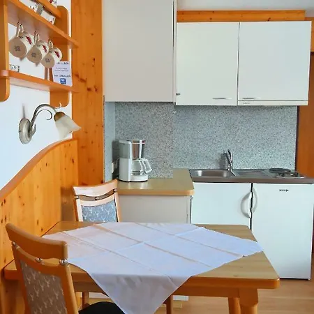 Gastehaus Hosp Apartamento *
